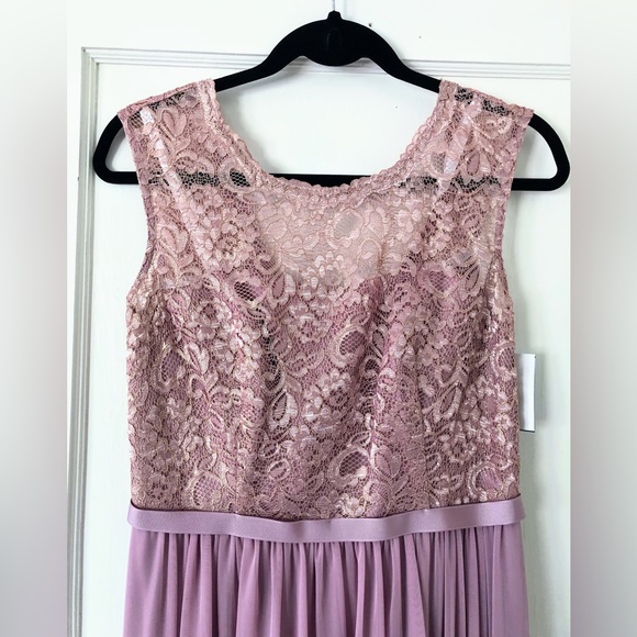 Rose gold lace and lavender dress - Picture 2 of 5